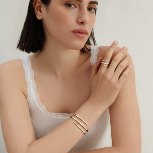 VS Clarity sparkling white diamond 14K 18K Gold