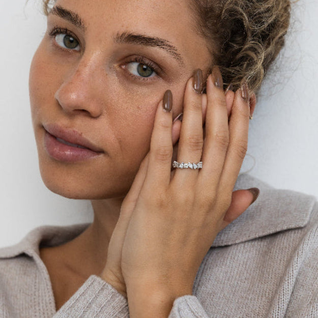 VS quality diamonds Sterling silver