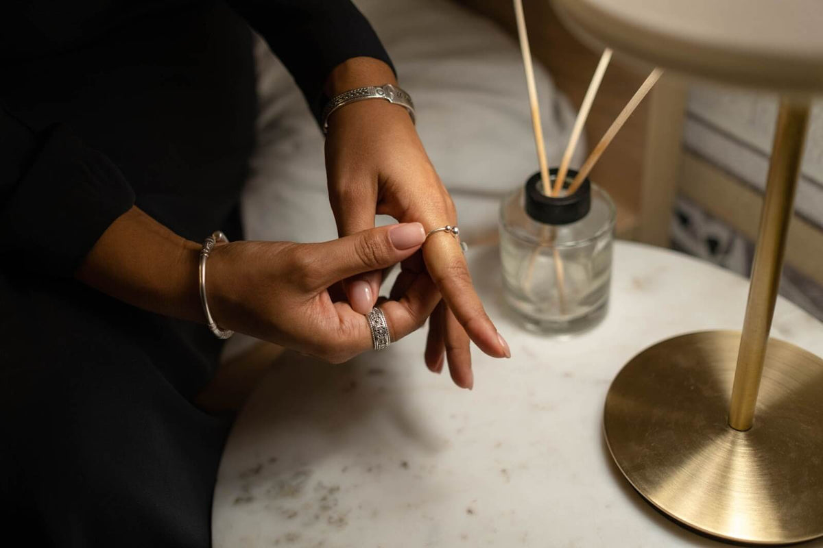 13 Tips to Make a Ring Smaller How to make my ring smaller