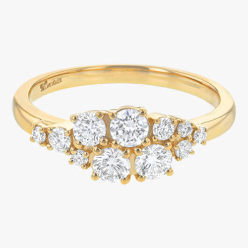 18K Gold Round Diamond Cluster Ring
