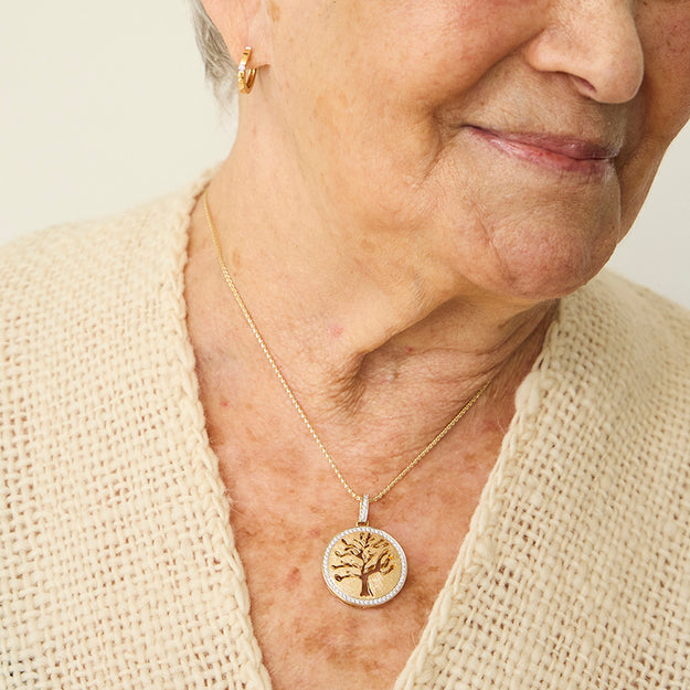 VS quality diamond 14K Gold