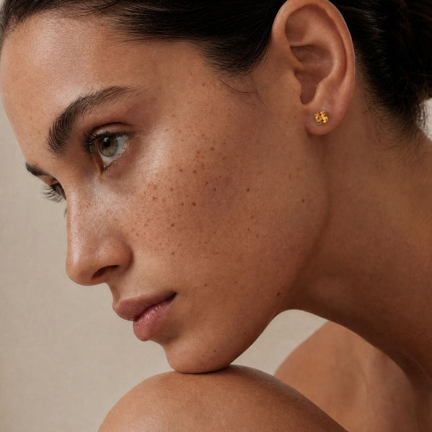 The 18K Gold Mini Trois Diamond Earrings