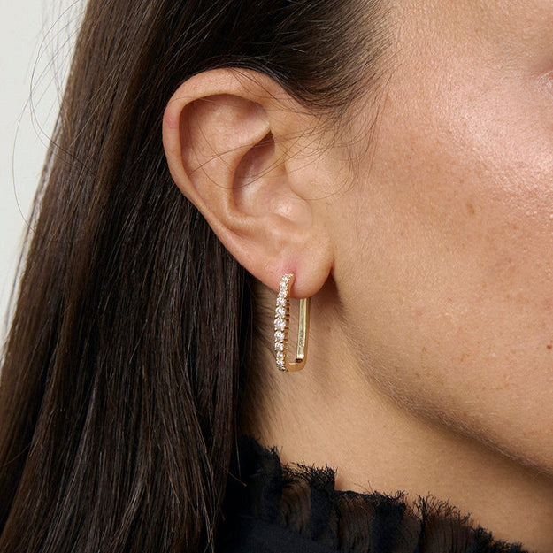 Hoop Diamond Earring Sparkling diamonds and gold jewelry fashion statement classic elegant VS quality diamond 14K 18K gold