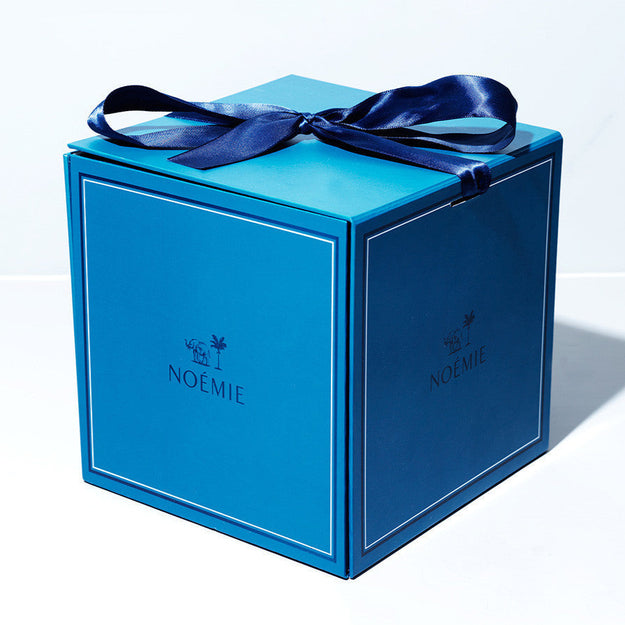noemie blue box