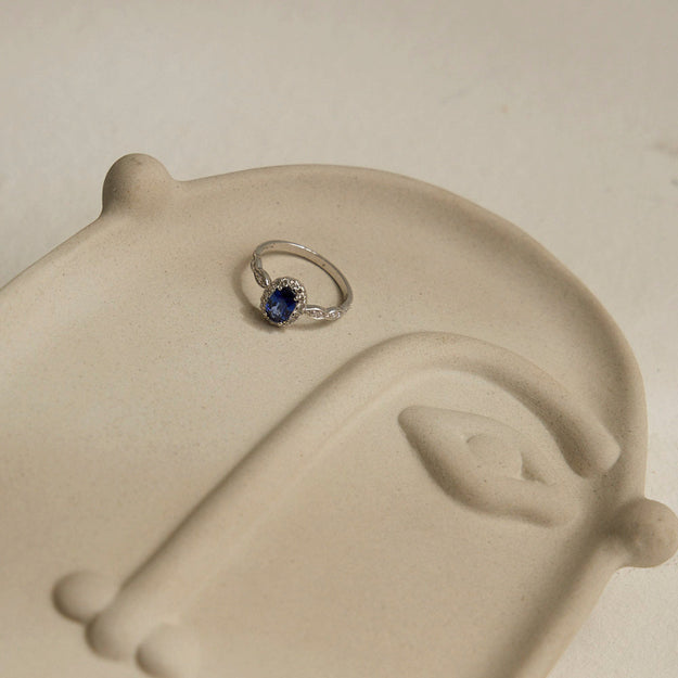 Oval Shape diamond VS Clarity Blue Sapphire stone 14K 18K Gold Platinum