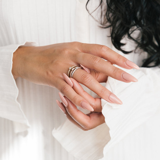 Petite Emerald Cut Diamond Ring - 18K Gold | VS Clarity