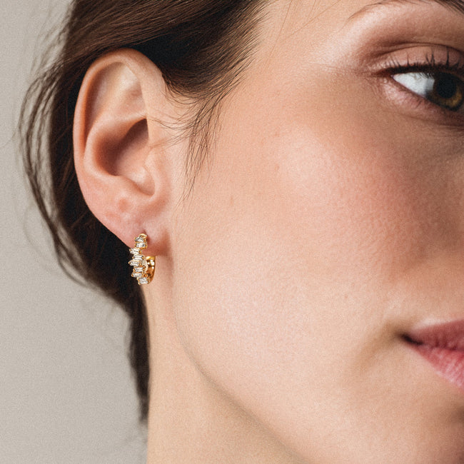 Baguette Cluster Hoop Earring - 18K Gold | VS Clarity