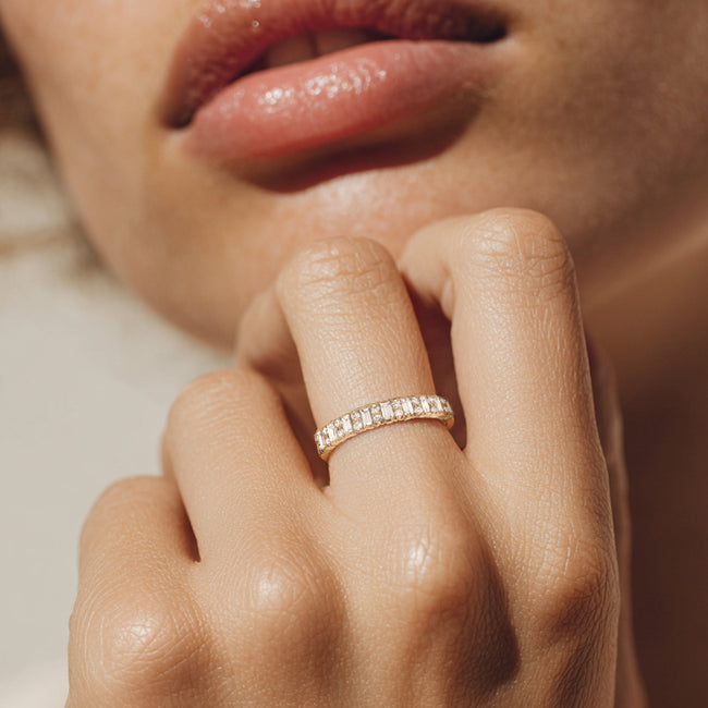 Baguette and Round Half Band Ring - 18K Gold | VS Clarity