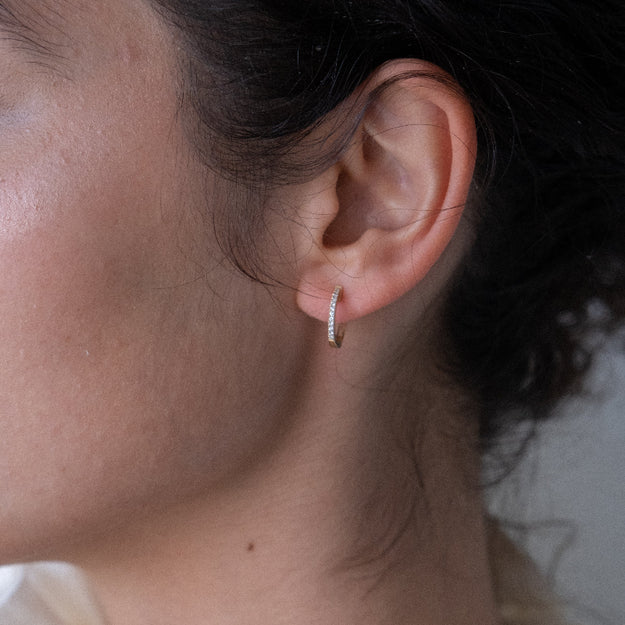 Sapphires and Diamonds VS clarity 14K 18K Gold