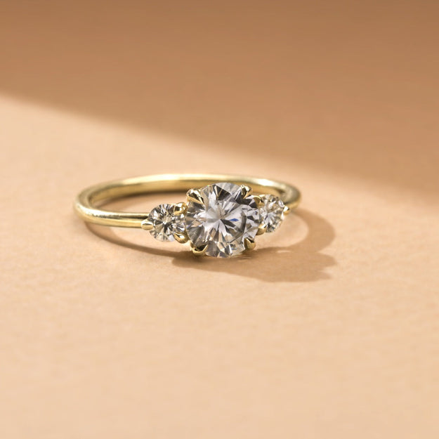 3-Stone Round Diamond Engagement Ring Wedding Cluster Dainty Yellow Gold