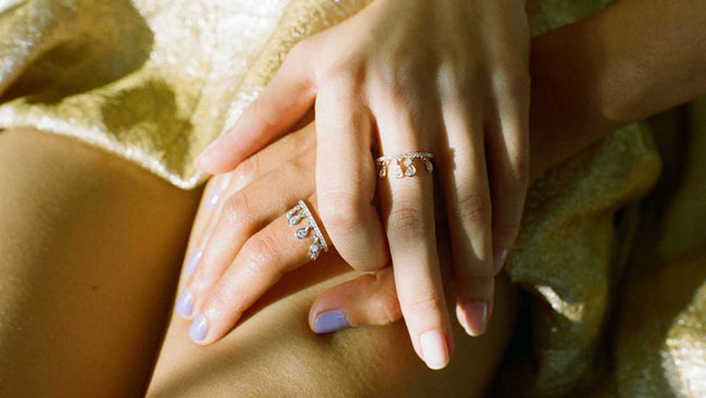 Bohemian Diamond Dancer Ring -  18K Gold | VS Clarity