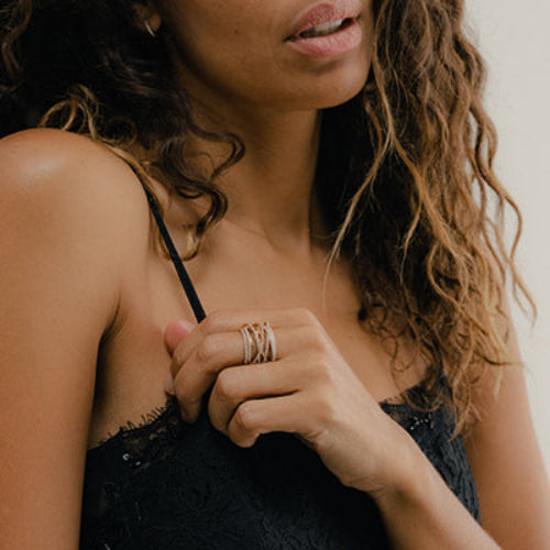 VS Clarity 14K 18K Gold sparkling diamonds