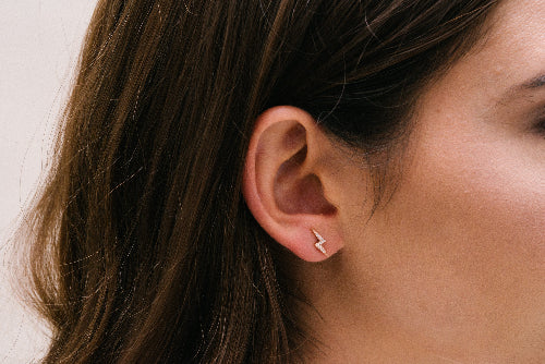 White Diamond Lightning Bolt Stud -  18K Gold | VS Clarity